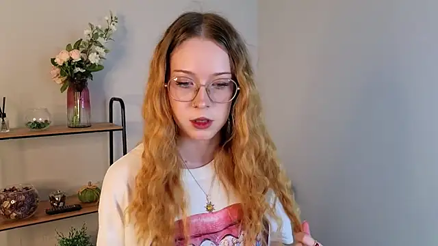 Snapshot of Barbara__Blake chatting on 07.19.26 Barbara Blake online show from 07.19.26