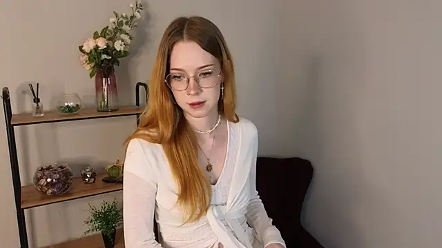 Snapshot of Barbara__Blake chatting on 07.25.26 Barbara Blake online show from 07.25.26