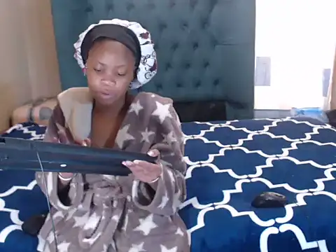 EssenceChubby online show from 07.28.26