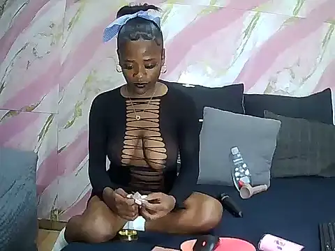 SexyAdel11 online show from 07.28.26