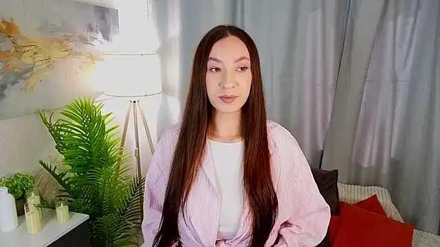 Snapshot of JinnyMenzella chatting on 07.13.26 JinnyMenzella online show from 07.13.26