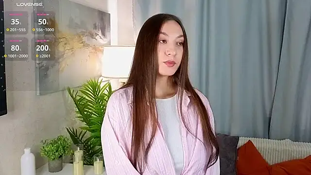 Snapshot of JinnyMenzella chatting on 07.16.26 JinnyMenzella online show from 07.16.26