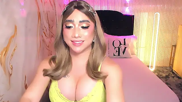 Snapshot of TsLovelyCock chatting on 07.16.26 TsLovelyCock online show from 07.16.26