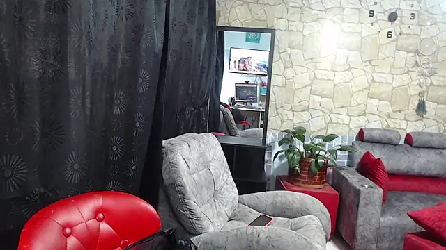 Almaluna online show from 07.08.26