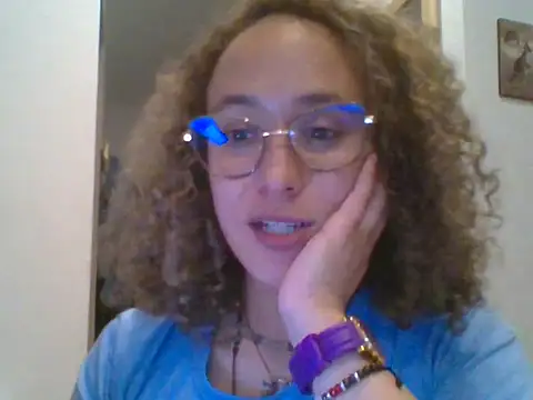 Snapshot of ValeriaMonroe chatting on 07.21.26 ValeriaMonroe online show from 07.21.26