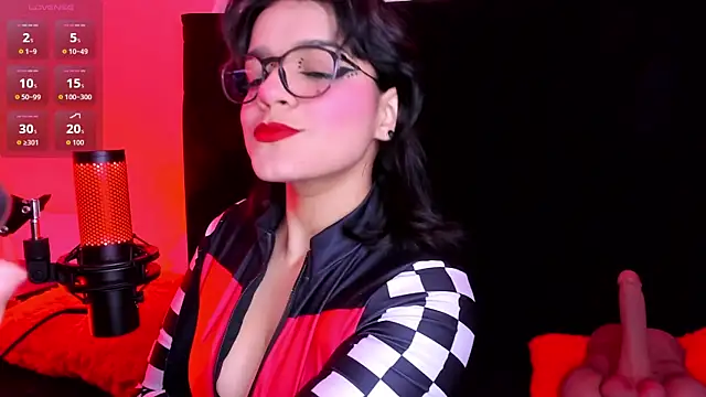 Snapshot of Valeriekay__ chatting on 07.22.26 Valeriekay online show from 07.22.26