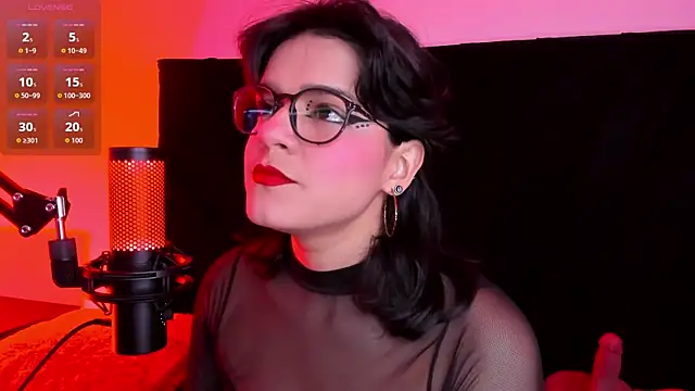 Snapshot of Valeriekay__ chatting on 07.25.26 Valeriekay online show from 07.25.26