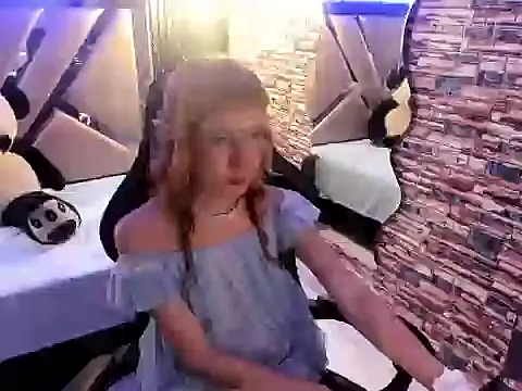 vivienne hadi online show from 07.21.26