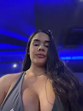 BellaLeclair  online show from 07.13.26