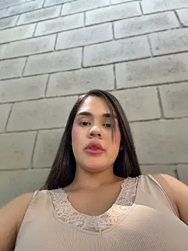 BellaLeclair  online show from 07.28.26
