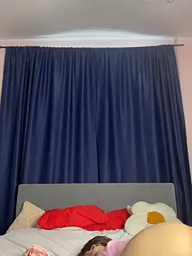 Snapshot of Riley_flower_ chatting on 07.18.26 Riley flower online show from 07.18.26