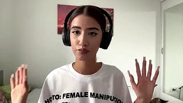 JuliaPierce online show from 07.13.26
