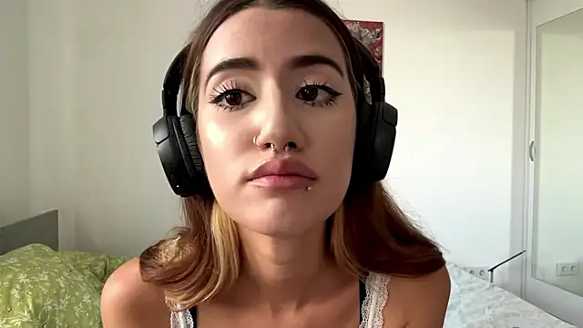 JuliaPierce online show from 07.14.26