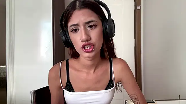JuliaPierce online show from 07.20.26