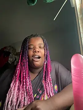 Snapshot of QueenTease420 chatting on 07.17.26 QueenTease420 online show from 07.17.26