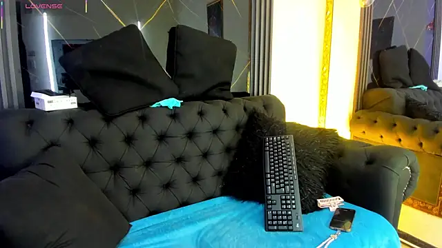 Snapshot of Nanda_Mendoza chatting on 07.15.26 Nanda Mendoza online show from 07.15.26
