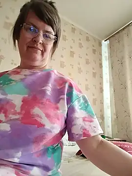 Snapshot of Irena-mis chatting on 07.15.26 Irena-mis online show from 07.15.26