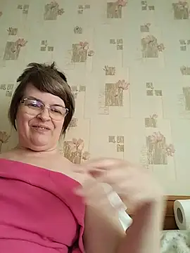 Snapshot of Irena-mis chatting on 07.21.26 Irena-mis online show from 07.21.26