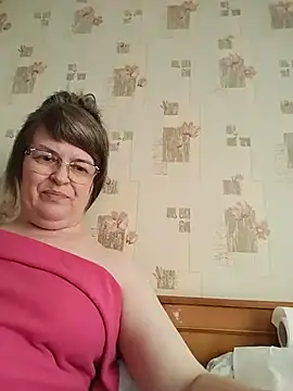 Snapshot of Irena-mis chatting on 07.27.26 Irena-mis online show from 07.27.26