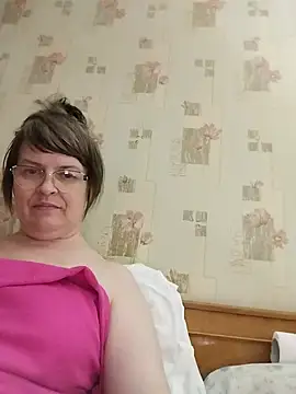Snapshot of Irena-mis chatting on 07.28.26 Irena-mis online show from 07.28.26