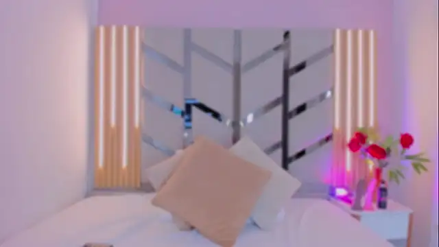 EmilyCruz- online show from 07.25.26