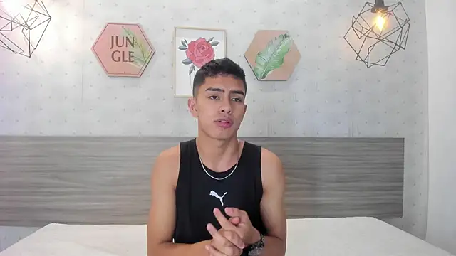 Snapshot of Alejo_Jones_ chatting on 07.15.26 Alejo Jones online show from 07.15.26