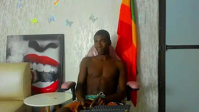 Snapshot of elio_x chatting on 07.26.26 elio x online show from 07.26.26