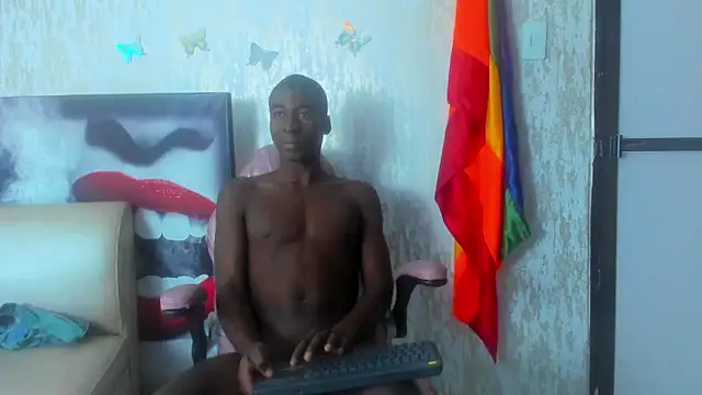 Snapshot of elio_x chatting on 07.28.26 elio x online show from 07.28.26