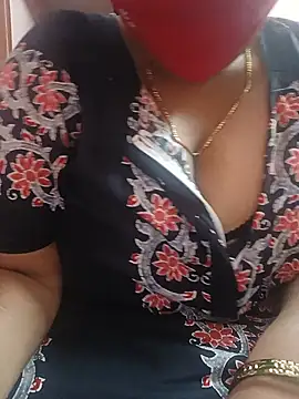 Snapshot of tamil_queen_29 chatting on 07.23.26 tamil queen 29 online show from 07.23.26