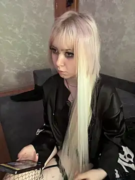 Snapshot of Sindy-Lou chatting on 07.09.26 Sindy-Lou online show from 07.09.26