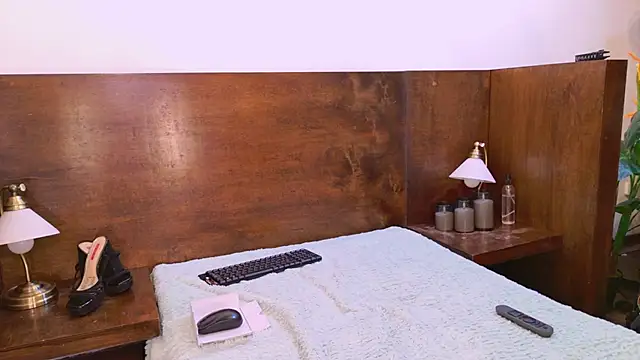 Snapshot of abril_collinz chatting on 07.19.26 abril collinz online show from 07.19.26
