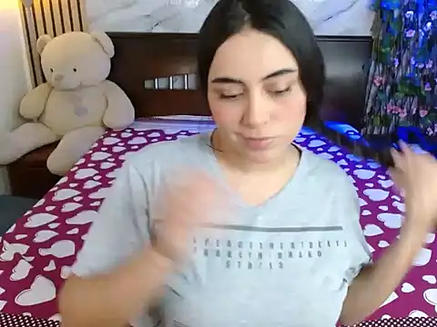 Snapshot of katy_bunny chatting on 07.22.26 katy bunny online show from 07.22.26