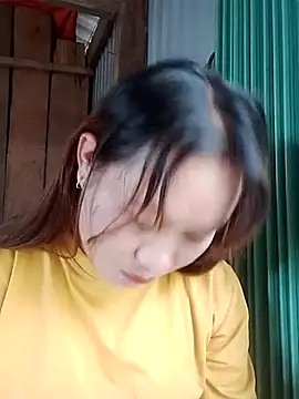 Snapshot of Lan-oanh chatting on 07.12.26 Lan-oanh online show from 07.12.26