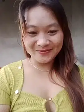 Snapshot of Lan-oanh chatting on 07.23.26 Lan-oanh online show from 07.23.26
