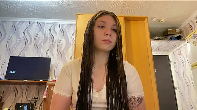 Snapshot of SallyFacing chatting on 07.25.26 SallyFacing online show from 07.25.26