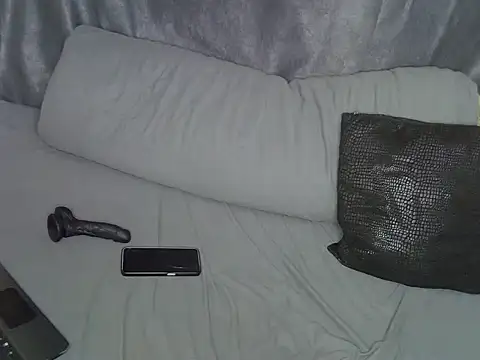 Snapshot of sexy-milania chatting on 07.18.26 sexy-milania online show from 07.18.26