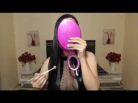 Snapshot of SelenaAttractive chatting on 07.29.26 SelenaAttractive online show from 07.29.26