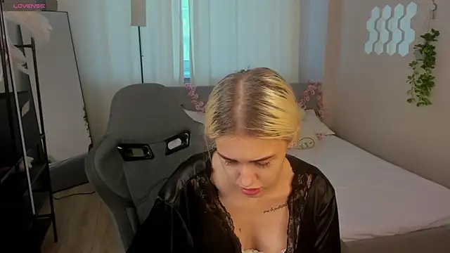 ChloexBarbie online show from 07.28.26