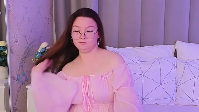 SophiaaBelle online show from 07.12.26
