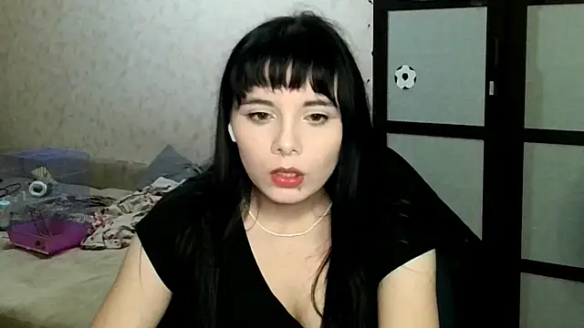 Snapshot of moresunshine chatting on 07.15.26 moresunshine online show from 07.15.26