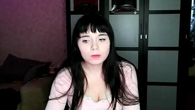 Snapshot of moresunshine chatting on 07.25.26 moresunshine online show from 07.25.26