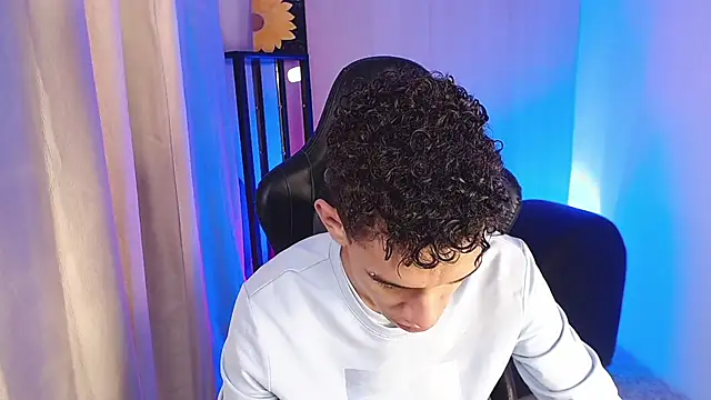 YorYo hot online show from 07.12.26