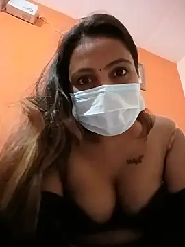 Snapshot of sana_khan chatting on 07.19.26 sana khan online show from 07.19.26
