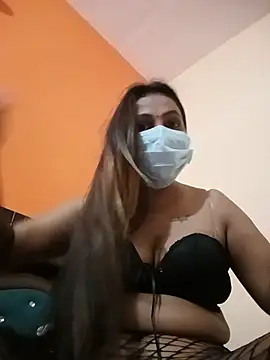 Snapshot of sana_khan chatting on 07.21.26 sana khan online show from 07.21.26