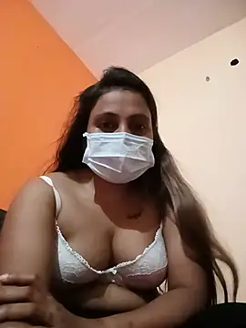 Snapshot of sana_khan chatting on 07.23.26 sana khan online show from 07.23.26