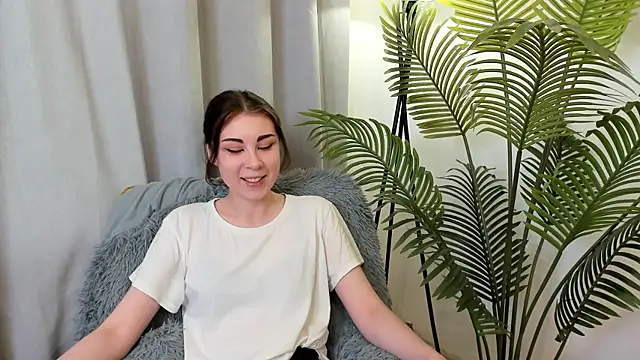 Snapshot of LauraleeSadiq chatting on 07.10.26 LauraleeSadiq online show from 07.10.26