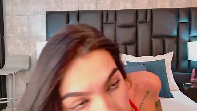 RoxyReinn online show from 07.15.26