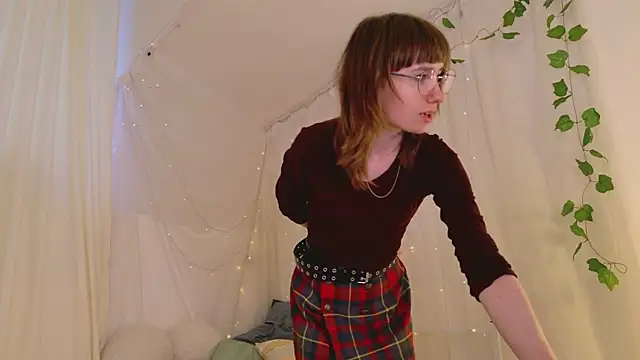 Naomi Evermore online show from 07.14.26