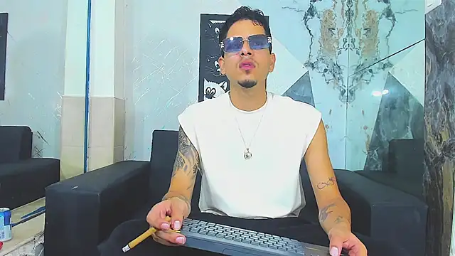 Snapshot of Klaar_Blessed chatting on 07.25.26 Klaar Blessed online show from 07.25.26