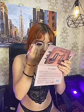 Snapshot of Roxy_Fox_2 chatting on 07.19.26 Roxy Fox 2 online show from 07.19.26
